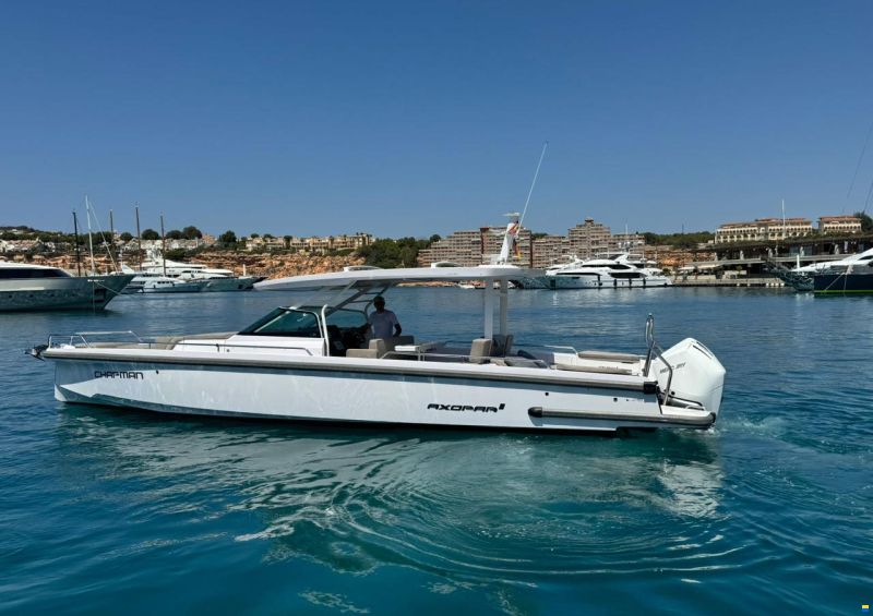 Axopar 37 Sun Top - Multistorage