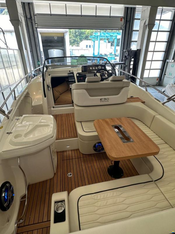 Cranchi Endurance 30