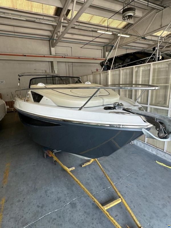 Cranchi Endurance 30