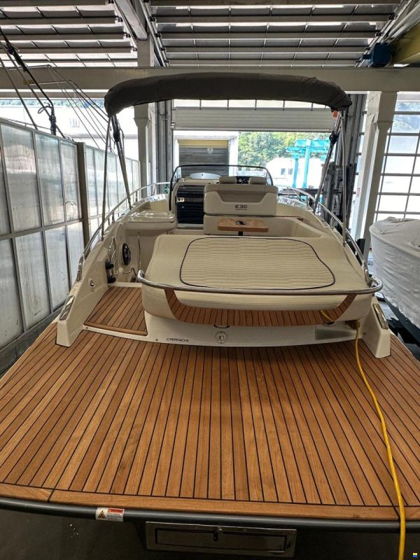 Cranchi Endurance 30