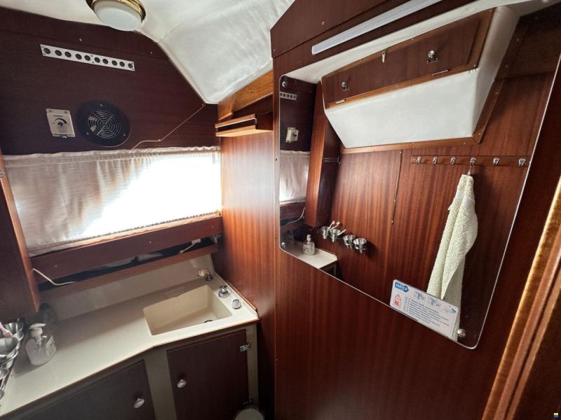 Coronet 32 Oceanfarer