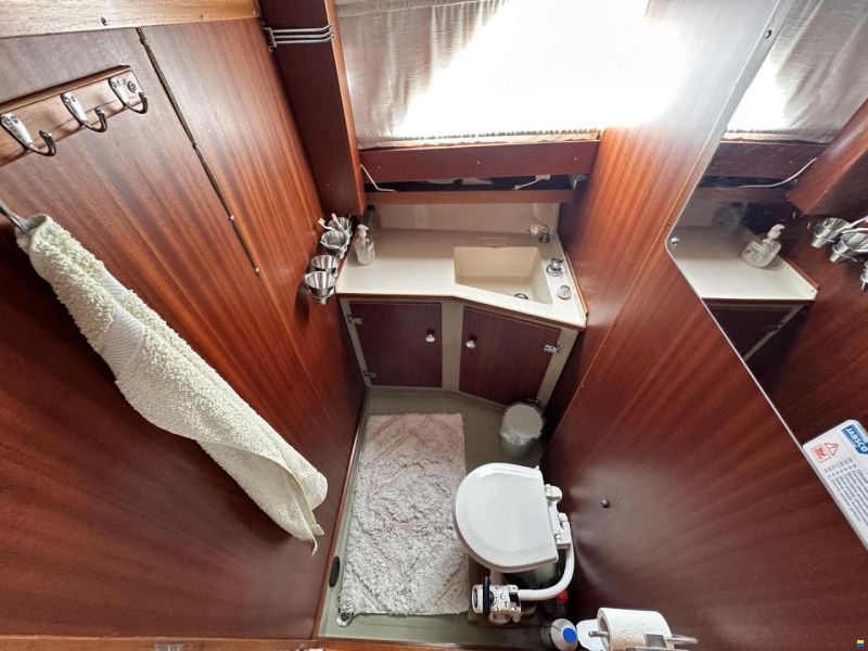 Coronet 32 Oceanfarer
