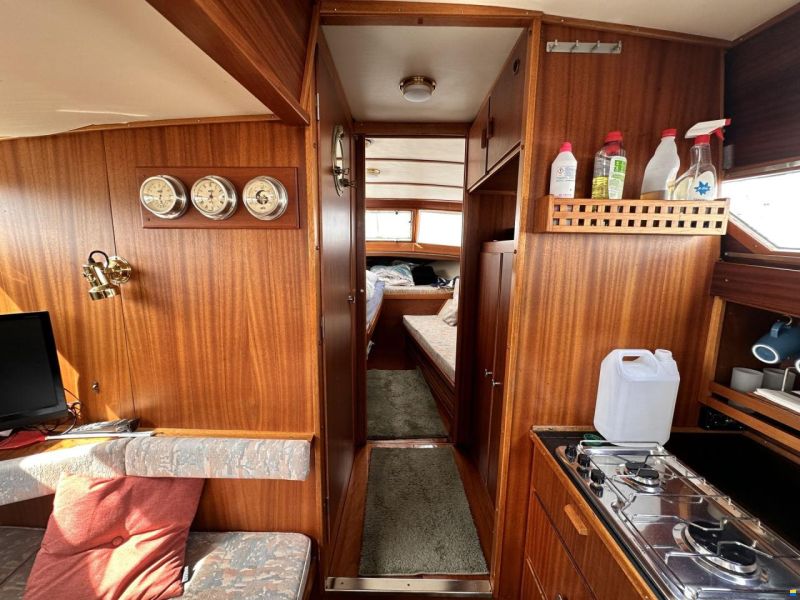 Coronet 32 Oceanfarer