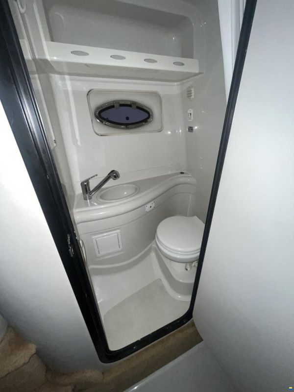 Crownline 270 CR