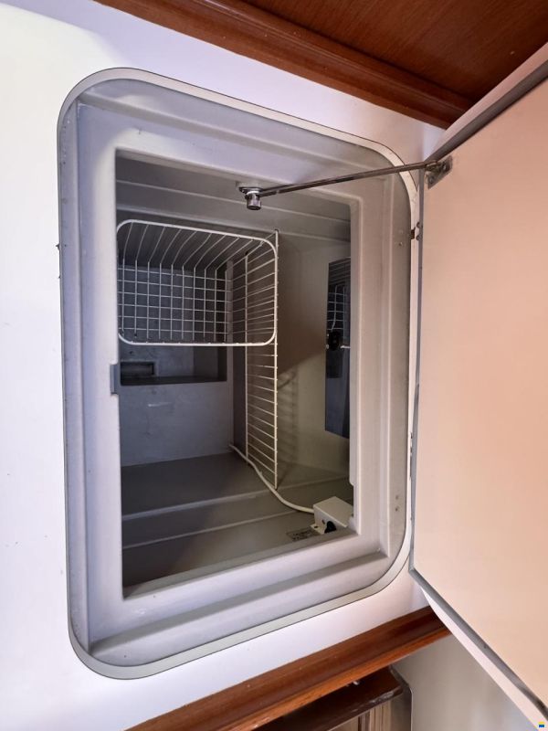 Beneteau Oceanis 43