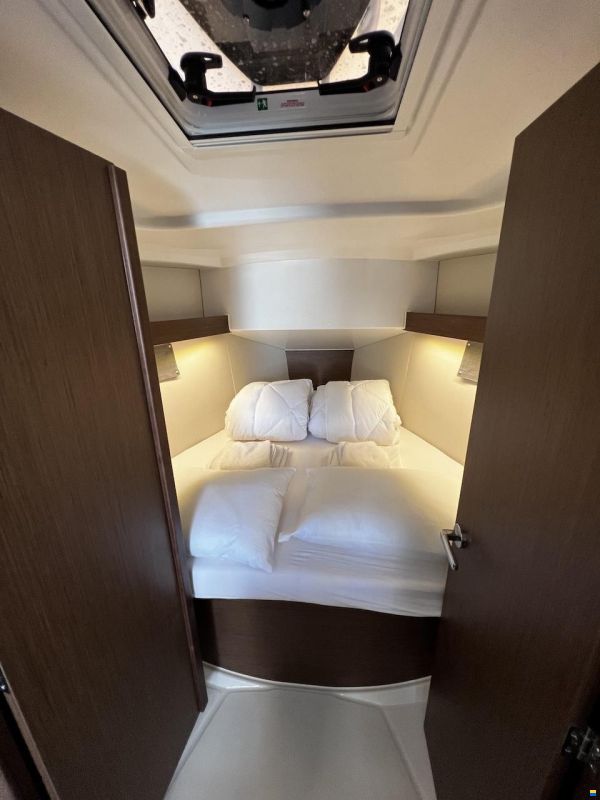 Beneteau Oceanis 34.1