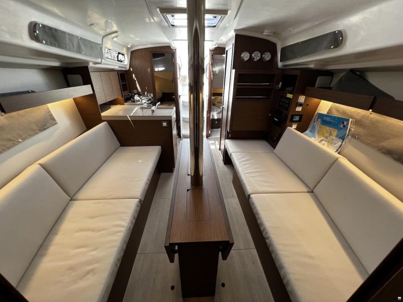 Beneteau Oceanis 34.1