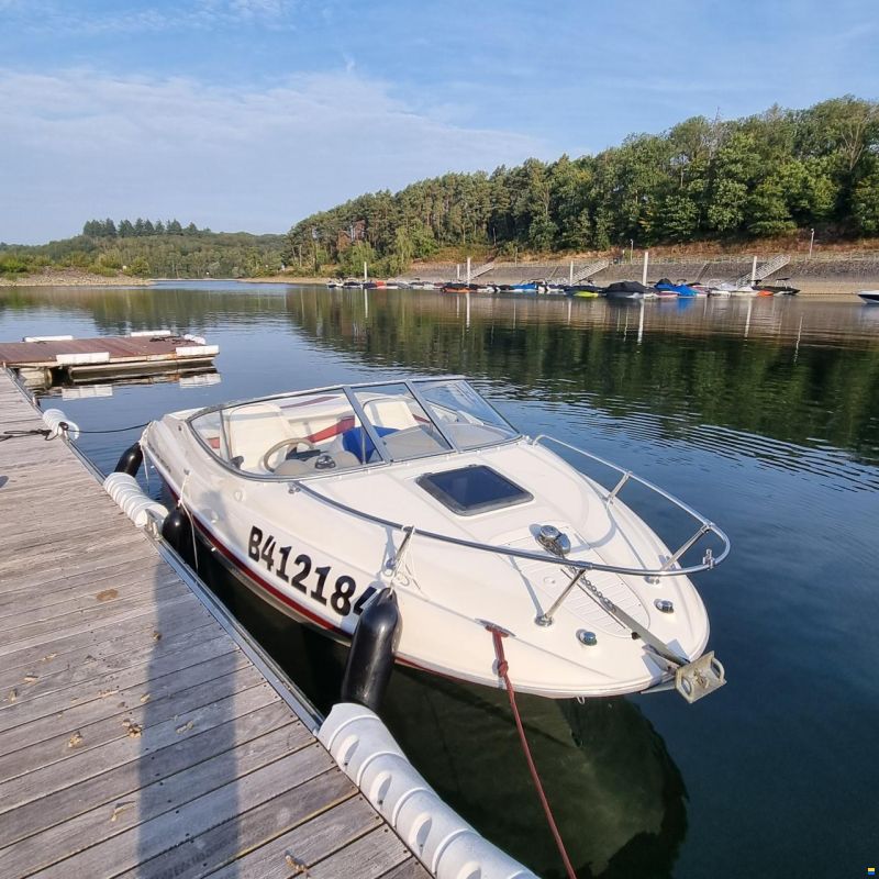 Bayliner 192 Capri Cuddy
