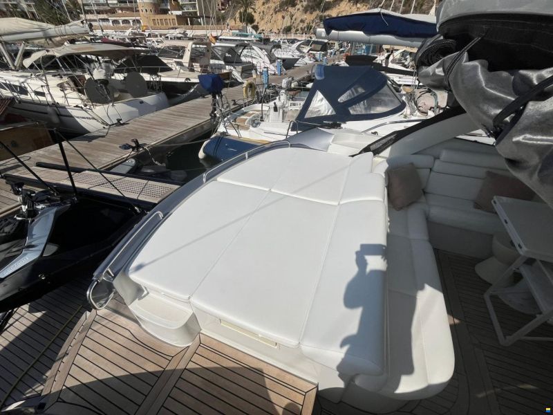 Pershing 50