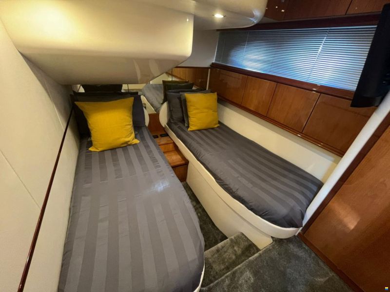 Pershing 50