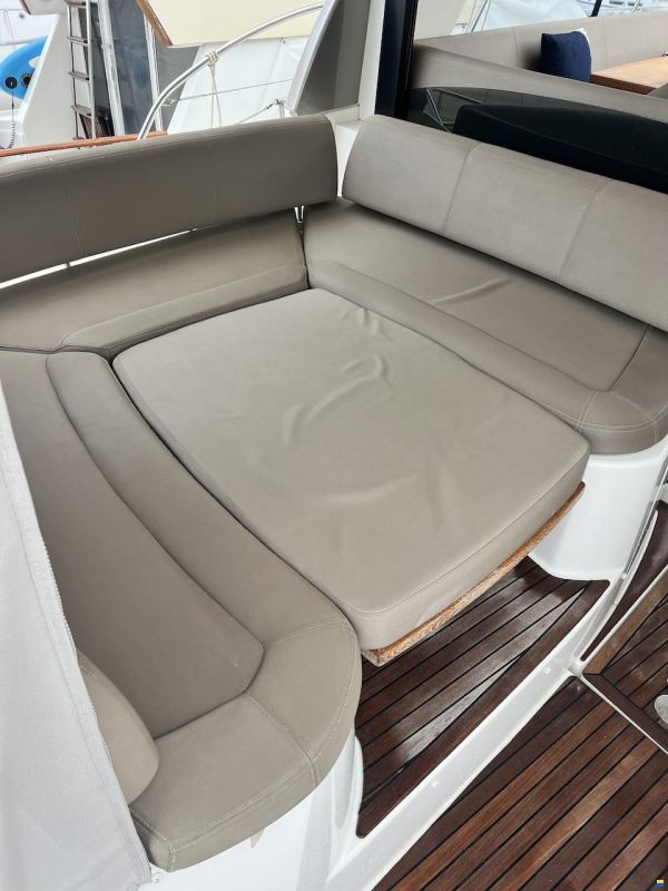 Prestige 390 S