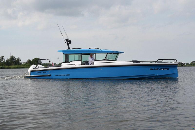 Axopar 37 XC Cross Cabin