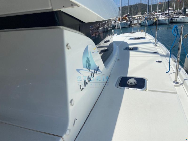 Lagoon 42