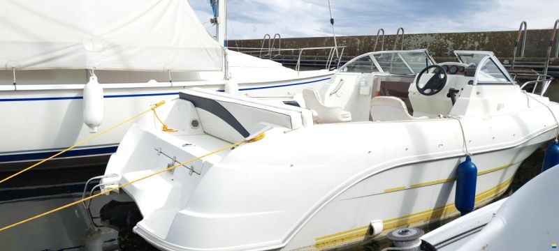 Quicksilver Bateau à moteur Quicksilver 625 Cruiser
