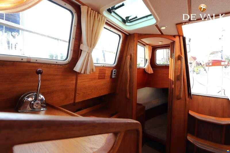 Nauticat 32