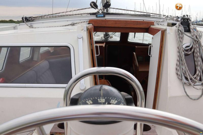 Nauticat 32