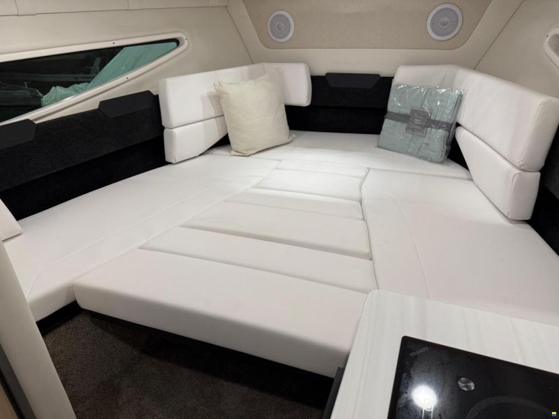 Regal 26 Express