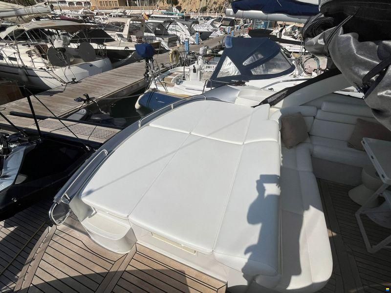 Pershing 50