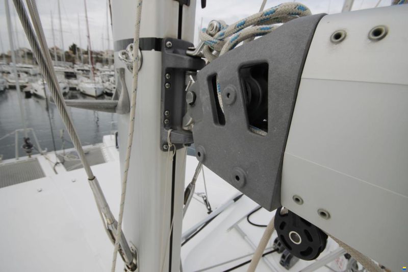 Lagoon 39