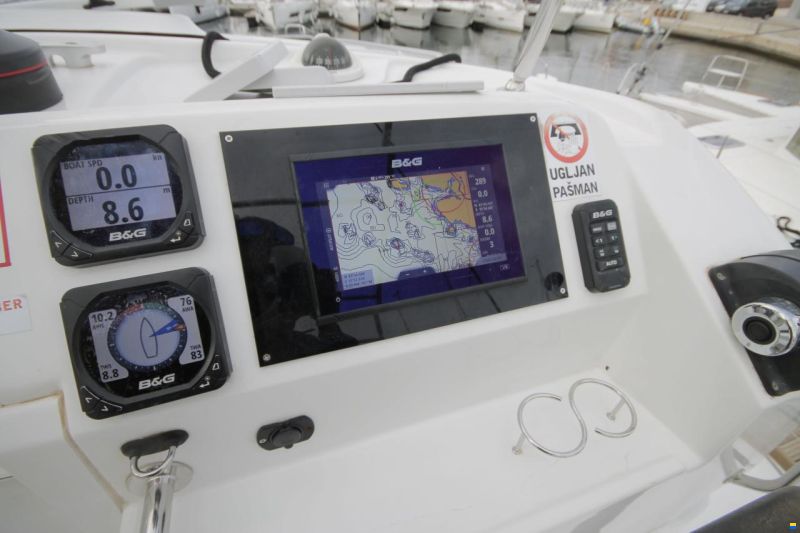 Lagoon 39