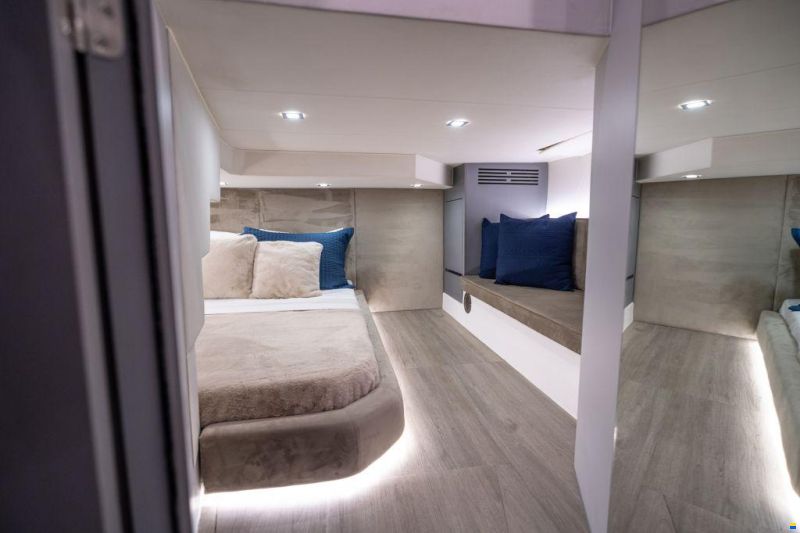 Grand Ocean 37
