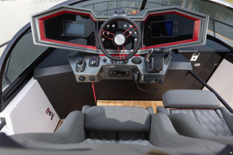 Grand Ocean 37