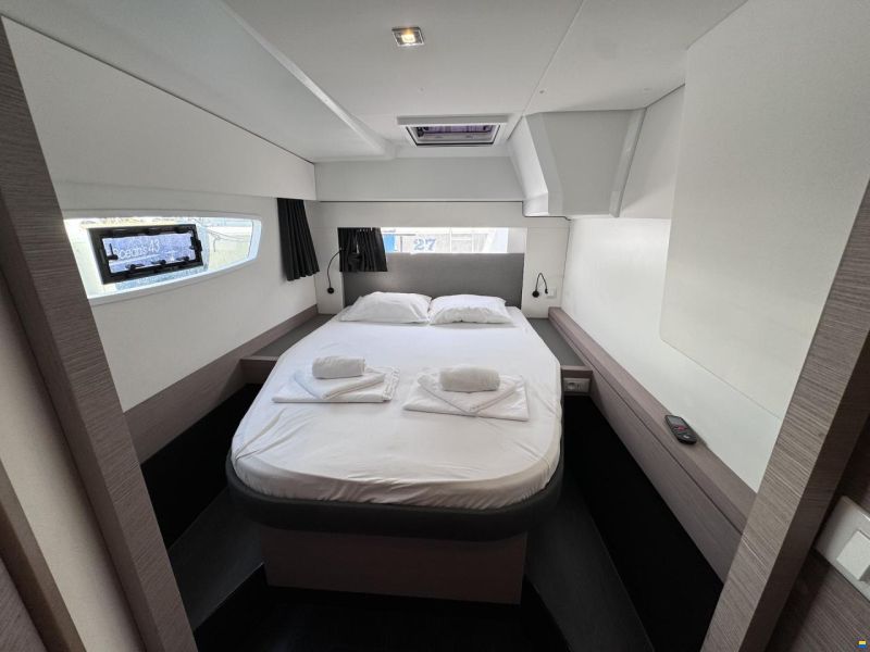Fountaine Pajot ASTRÉA 42