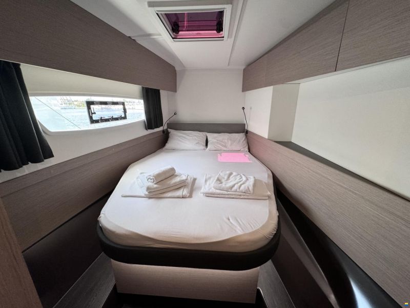 Fountaine Pajot ASTRÉA 42