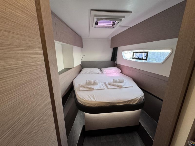 Fountaine Pajot ASTRÉA 42