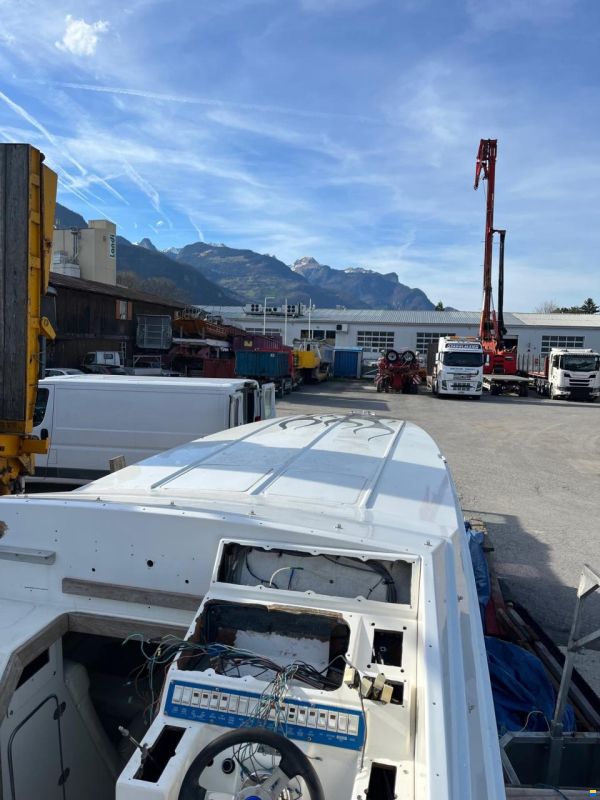 Cigarette 38 Top Gun