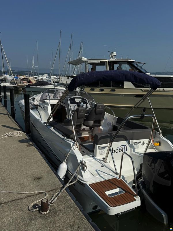 Jeanneau Cap Camarat WA 7.5, mit Platz