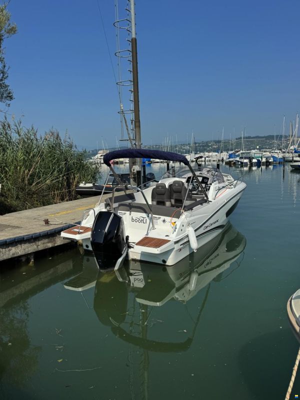 Jeanneau Cap Camarat WA 7.5, mit Platz