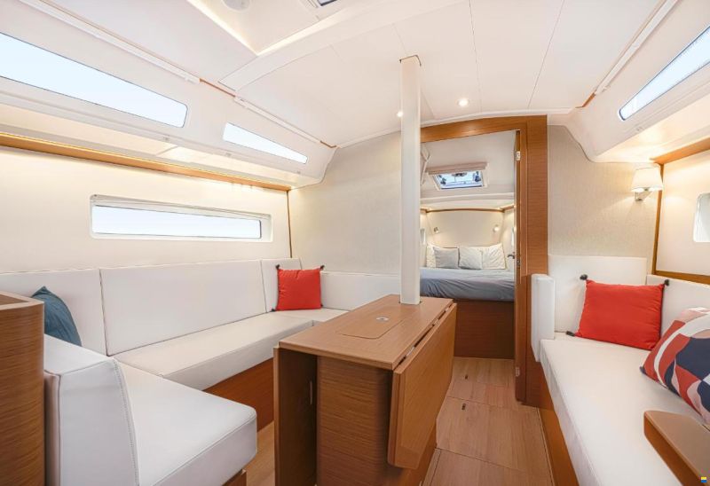 Jeanneau Sun Odyssey 380