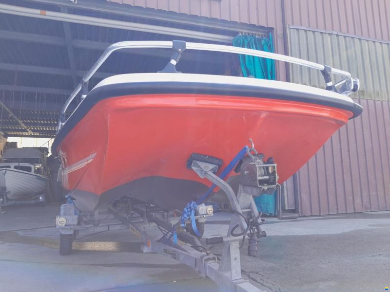 Hellas Boats Bora 16