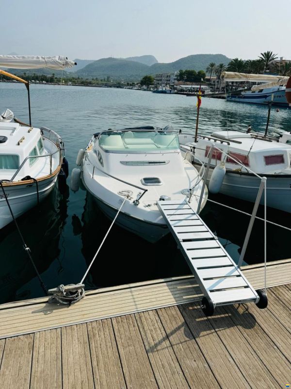B2 Marine Cap Ferret