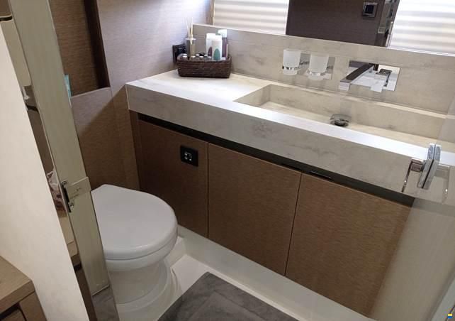 Jeanneau Prestige 680