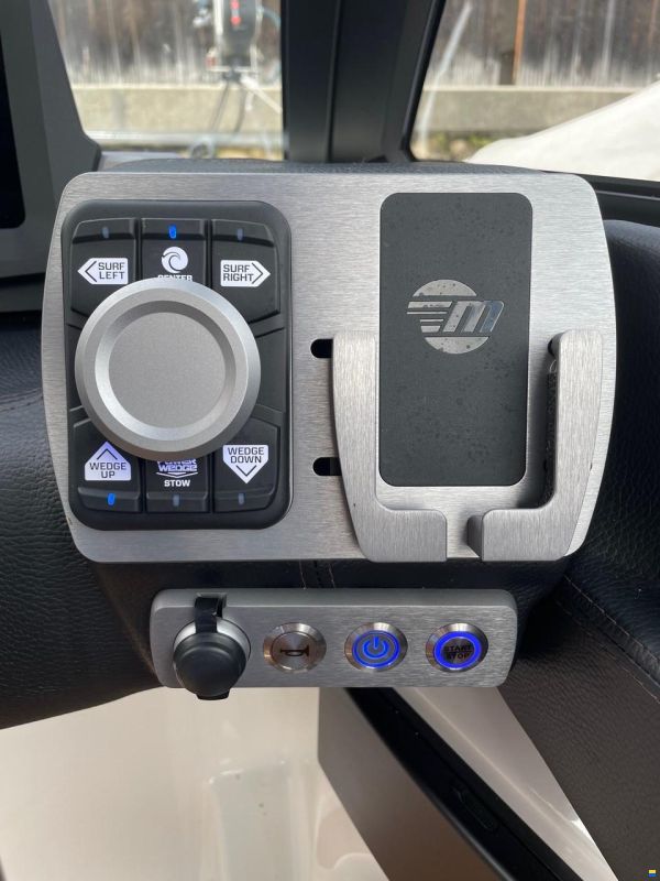 Malibu 23 LSV Wakesetter