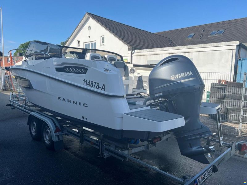 Karnic CS700 S Cabin Cruiser