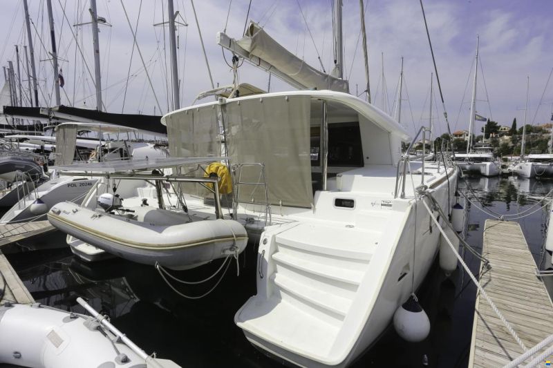 Lagoon 400
