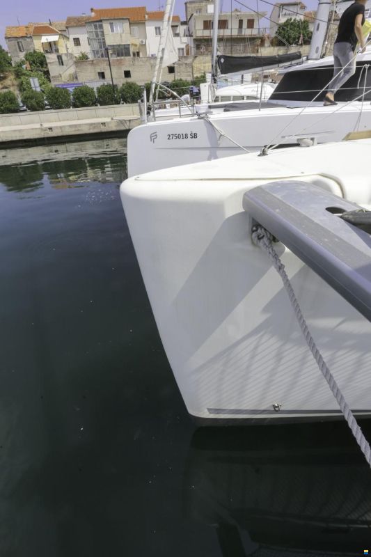 Lagoon 400