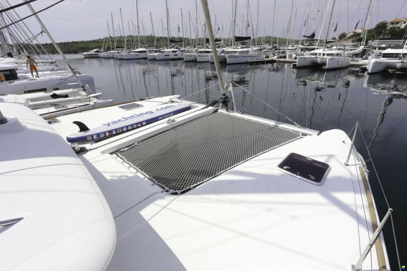Lagoon 400