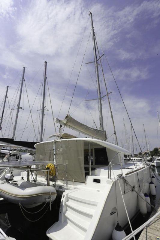 Lagoon 400