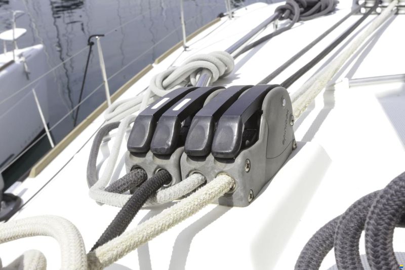Lagoon 400