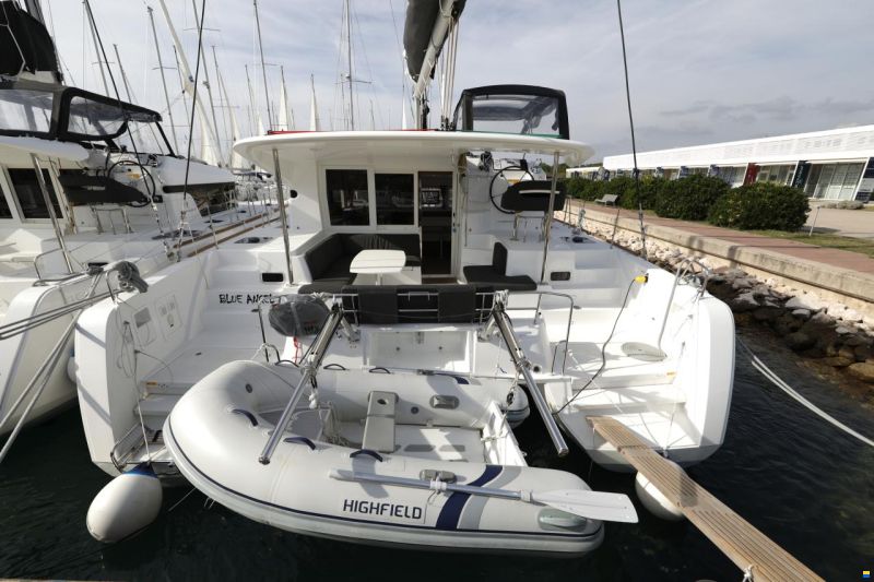 Lagoon 40