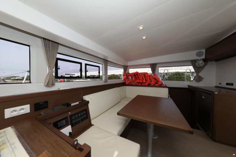 Lagoon 40