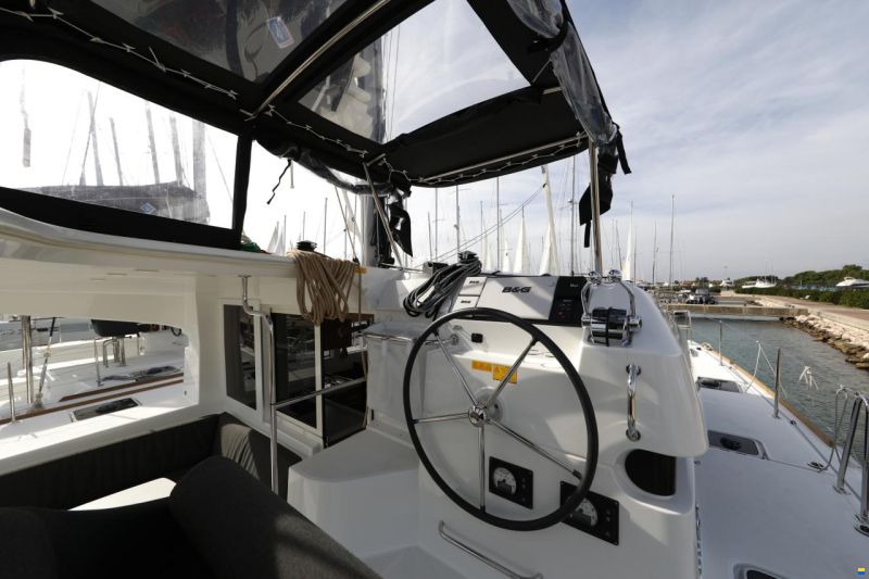 Lagoon 40