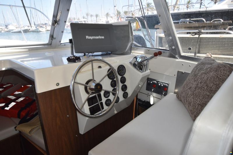 Bertram 31 FLY Cruiser