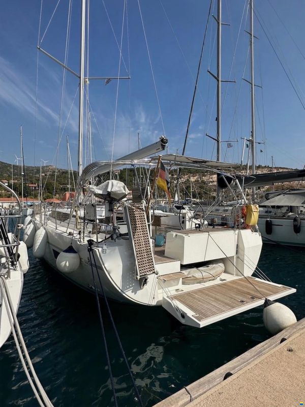 Bavaria C45 Style