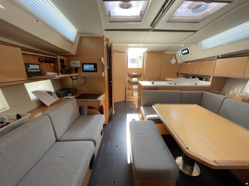 Bavaria C45 Style