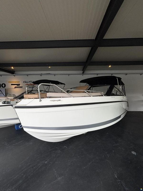 Quicksilver 675 Cruiser